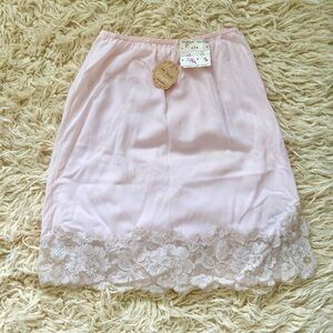 Vintage Deadstock MCM Val Mode Short Slip